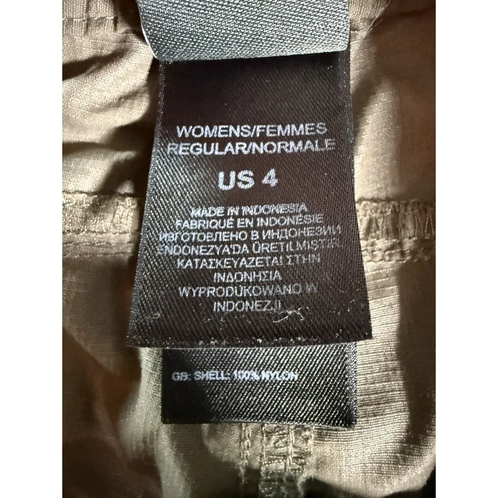 The North Face Pants Womens 4 Green Nylon Roll Up Convertible Hiking Outdoor